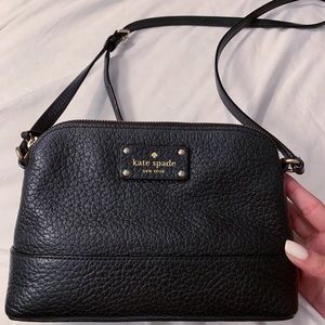 Black Kate Spade Bay Street Hanna crossbody